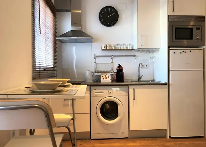 Apartment Atico La Juderia 2b V33 *